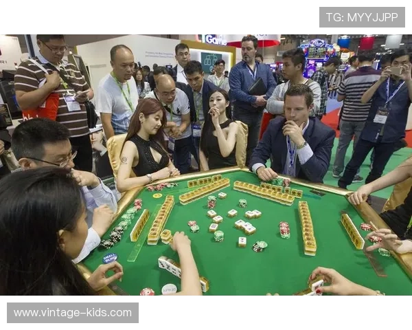 天博真人:优质的真人荷官服务让你体验最专业的现场博彩气氛 天博真人:优质的真人荷官服务让你体验最专业的现场博彩气氛